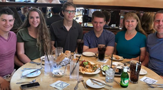 Brutálny masaker, autistický tínedžer na Silvestra vystrieľal rodinu