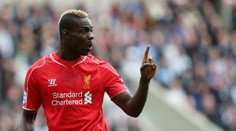 Balotelli považuje pôsobenie v Liverpoole za chybu, túži byť najlepším na svete