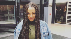 Tina ohromila fanúšikov novým účesom. Dlhé kučery sú preč!