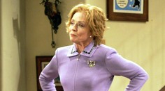 Nevýrazná Evelyn z Dva a pol chlapa. Dnes by ste ju nespoznali