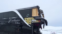 Vodič havarovaného autobusu je stále v kritickom stave