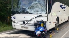 Pri nehode v Tatrách zahynul regionálny riaditeľ J&T BANKY. So skútrom vletel pod autobus