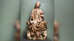 Muž na povale objavil zvláštnu sošku. Vykľul sa z nej 650-ročný poklad