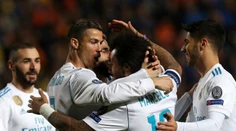 VIDEO: Besiktas a Real do osemfinále LM, Liverpool stratil výhru v nadstavení