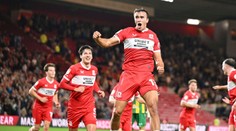 VIDEO: Nastúpil na nezvyčajnej pozícii a ihneď skóroval. Strelec si v Anglicku rozšíril gólový účet