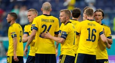 Švédi zdolali Poľsko 3:2, do osemfinále idú ako víťazi skupiny