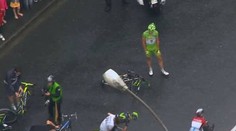 Veľká škoda! Sagan spadol necelé 3 km pred cieľom, ale došiel