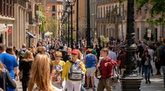 Zlodeji v Barcelone sú stále agresívnejší, pri prepade sa nebráňte