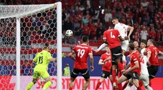 VIDEO: Turci vyradili Rakúšanov, vo štvrťfinále ich čaká Holandsko. Hrdinom zápasu sa stal dvojgólový Demiral