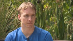 Denis po pobyte v čínskej nemocnici už úspešne rehabilituje na Slovensku. Pozrite si, ako sa mu darí