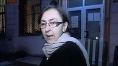 Učiteľka si agresívne vynucovala darčeky od študentov. Je na dlažbe