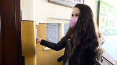 Povinná izolácia covid pozitívnych sa v marci zruší