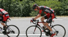 Víťazom prvej alpskej etapy Geschke, Tour prišla o van Garderena
