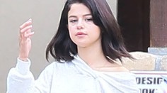 Selena Gomez na liečení. Tvrdí, že tam prežíva peklo