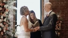 VIDEO: Muž s vážnou chorobou zabudol, že je ženatý. S manželkou sa tak znovu zobrali