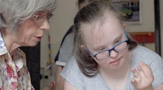 Celovečerný dokumentárny film „NIEČO NAVIAC“ búra mýty a predsudky