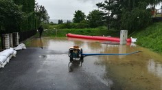 Výstrahy pred povodňami pokračujú, v desiatich okresoch platí najvyššia
