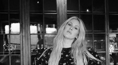 Tehotenstvo tajila, pôrod oznámila nečakaným spôsobom a syna ukázala až teraz