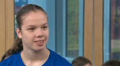 Vycestuje za veľkú mláku a bez rodičov. Slovenský hokejový talent Nela Lopušanová si plní svoj sen