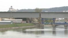 Nešťastne zamilovaný mladík v Trenčíne zamestnal policajtov