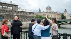 Poznávacie zájazdy sú hitom roka 2025. Čo stojí za ich raketovým nárastom?