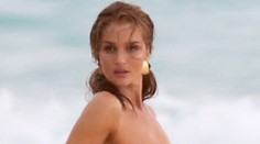 Modelka len pár mesiacov po pôrode: Odvážny záber hore bez