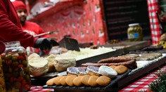 V hlavnom meste odštartovali vianočné trhy. Zisťovali sme ceny obľúbených jedál a nápojov