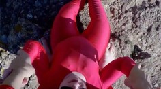 Mala 200 zlomenín, je invalid, no predviedla akrobatický kúsok nad priepasťou