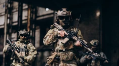 Francúzsko pripravuje svojich občanov na vojnu. Dostanú brožúry ako prežiť konflikt aj jadrovú katastrofu