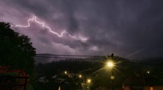 Búrky ešte nepovedali posledné slovo. V nedeľu zasiahnu ďalšie oblasti Slovenska