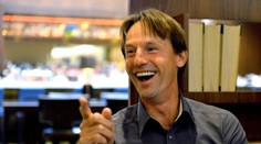 Zo šoumena Straku sa smeje celé Česko. Po zápase netušil, že jeho tím vyhral