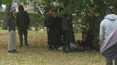 Prvé následky pre kontroly na hraniciach. Začínajú sa koncentrovať väčšie skupiny migrantov