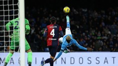 V šestnástke žongloval, potom vyrobil víťazný gól Neapola. Najlepší hráč Afriky je na nezastavenie