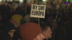 Slovensko je súčasťou EÚ dve desaťročia. Väčšina občanov členstvo podporuje, no rastie aj euroskepticizmus