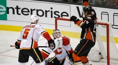 Ottawa zastavila víťaznú sériu Dallasu, uspel aj Anaheim