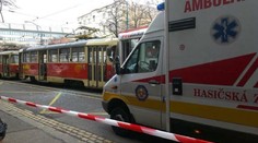 Bratislava: V Dúbravke električka ťažko zranila 22-ročnú ženu