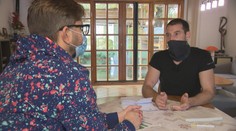 Martin sa stal obeťou podvodu. Prišiel o nové auto, peniaze a ešte z neho urobili aj zlodeja