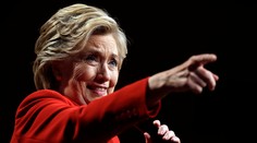 V prvej debate podľa voličov zvíťazila Clintonová