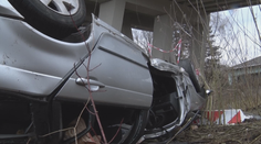 Žena, ktorá sa v aute s malými deťmi zrútila z mosta, pred pádom vôbec nebrzdila