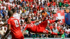 Shaqiriho famózne nožnice dostali Švajčiarov do predĺženia. Rozhodli penalty