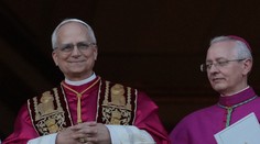 Novým pápežom sa stal Robert Francis Prevost. Vybral si meno Lev XIV.