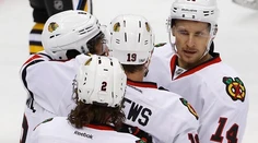 Pánik a Hossa skórovali za Chicago, Gáborík okorenil návrat dvoma bodmi