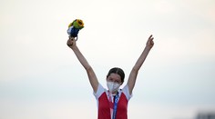 Je bez profi tímu a trénera, všetko si plánuje sama. Vyštudovaná matematička získala na OH senzačné zlato