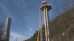 Márnosť nad márnosť! Len čo ich postavili, už ich búrajú