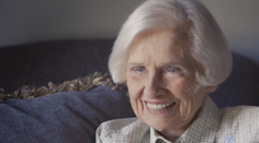 Pre vek jej vzali vodičák. Babička sa nevzdala a v 98-ich si ho spravila opäť