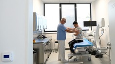 Ambulancie podpísali zmluvy so zdravotnými poisťovňami. Avšak len na mesiac