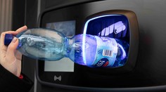 Zálohovanie nás stále neomrzelo. Prázdne obaly odovzdáva takmer každý a pribudne aj veľká novinka pri vracaní peňazí