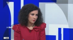 Otázka od diváka na Zoru Jaurovú: Nemyslíte si, že kritikou hymny urážate Oskara Rózsu?
