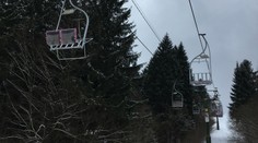 Na lanovke v českom stredisku uviazlo 130 ľudí