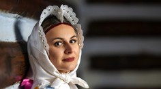 Ivana spieva v rusínčine, prináša tradičné piesne mladým ľuďom
